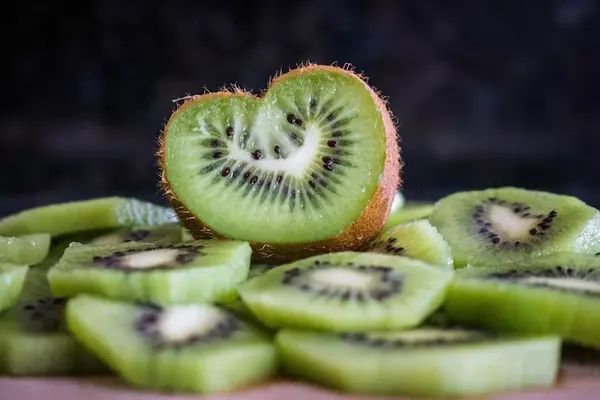 Facts About Kiwis