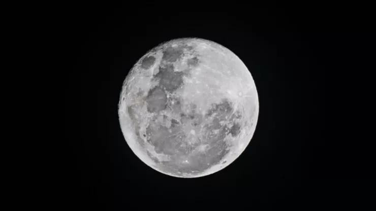 10 Facts About The Moon